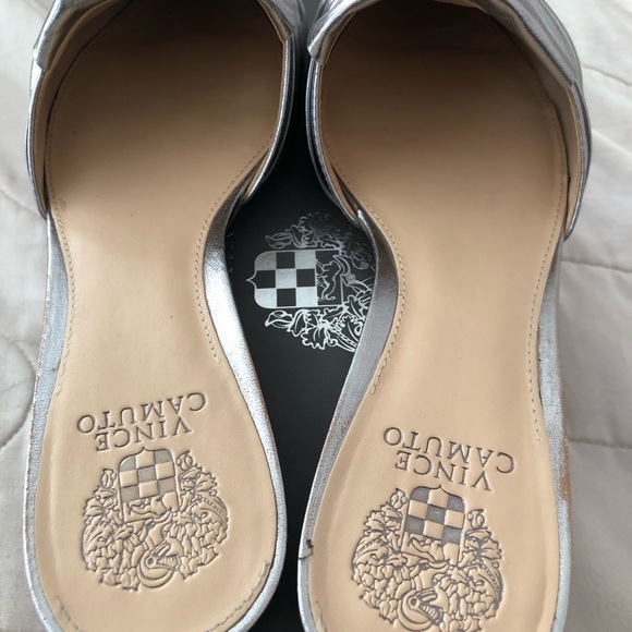 Vince Camuto Marketa Flat - Picture 2 of 7